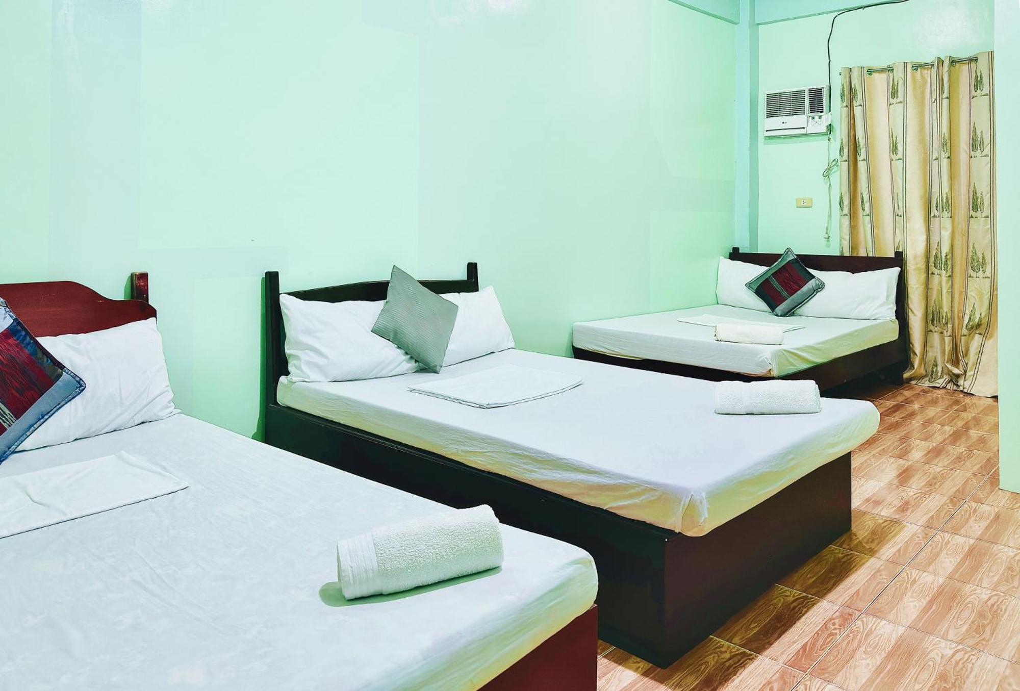 En Gedi Beach Resort By Reddoorz Iba Εξωτερικό φωτογραφία